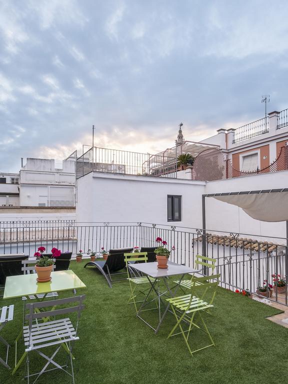Selecta Apartments Los Venerables Siviglia Esterno foto