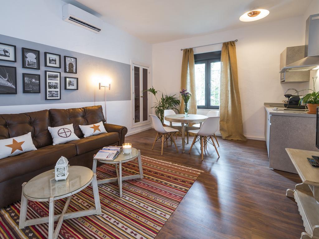 Selecta Apartments Los Venerables Siviglia Esterno foto