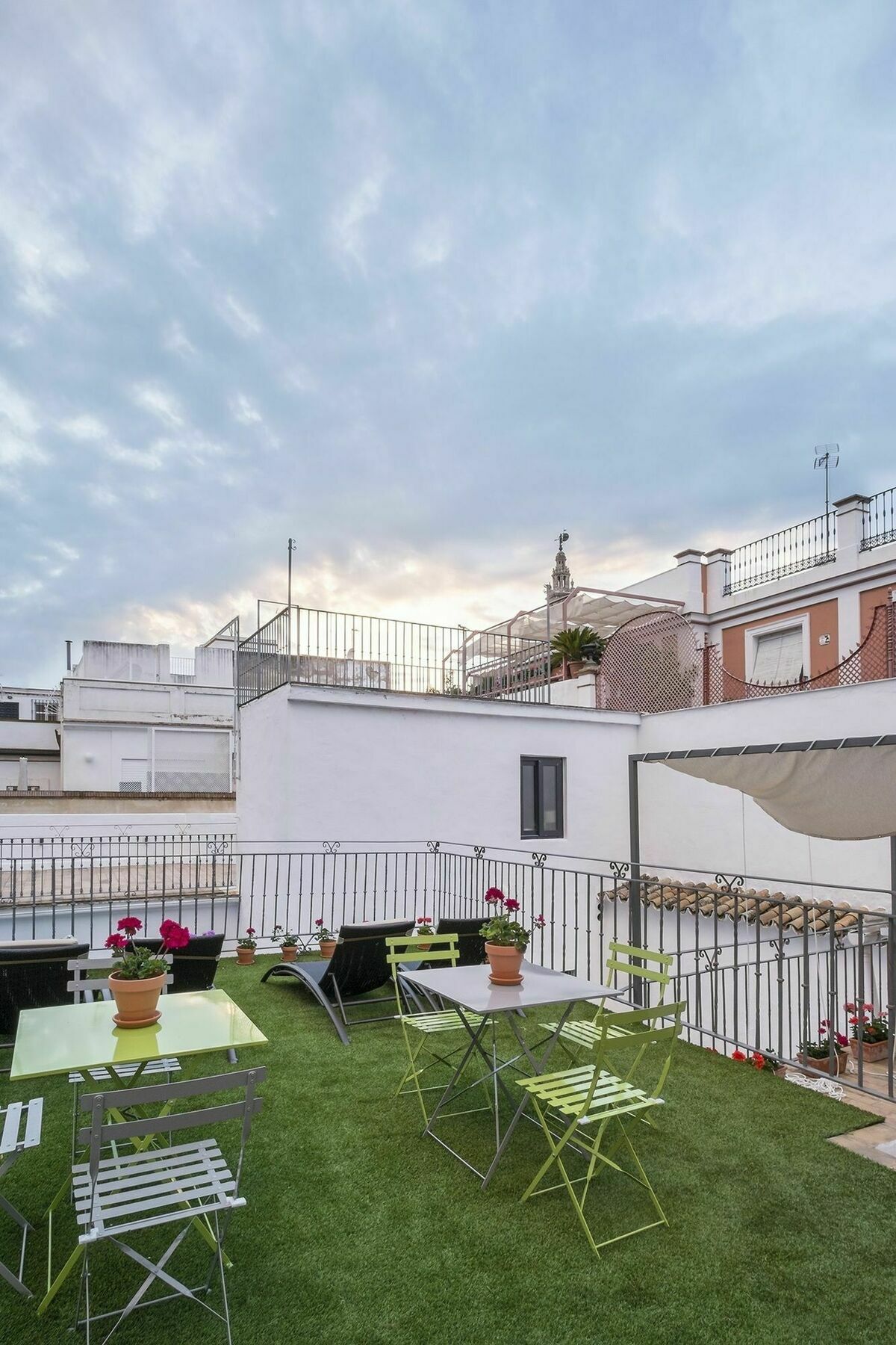 Selecta Apartments Los Venerables Siviglia Esterno foto