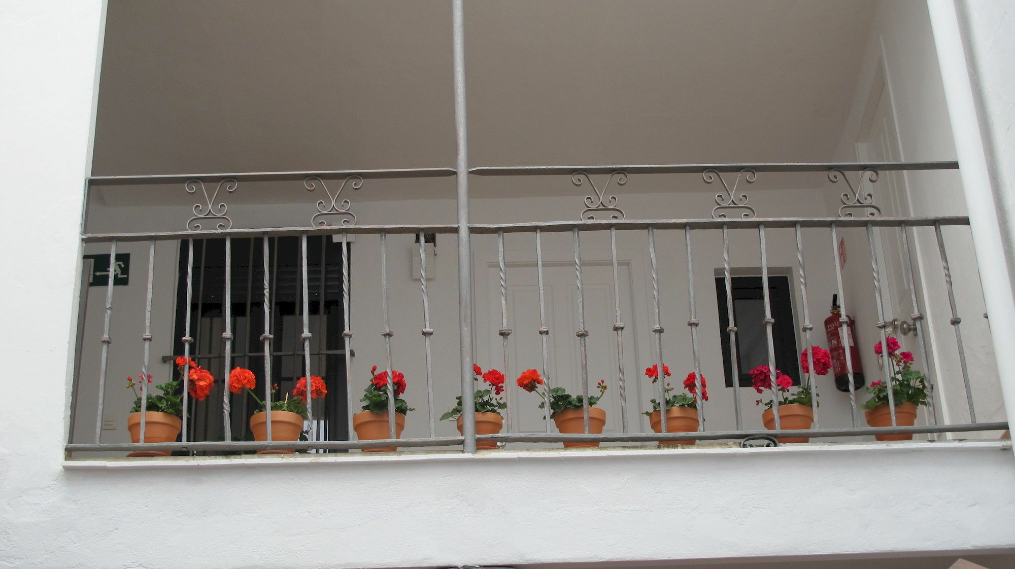 Selecta Apartments Los Venerables Siviglia Esterno foto