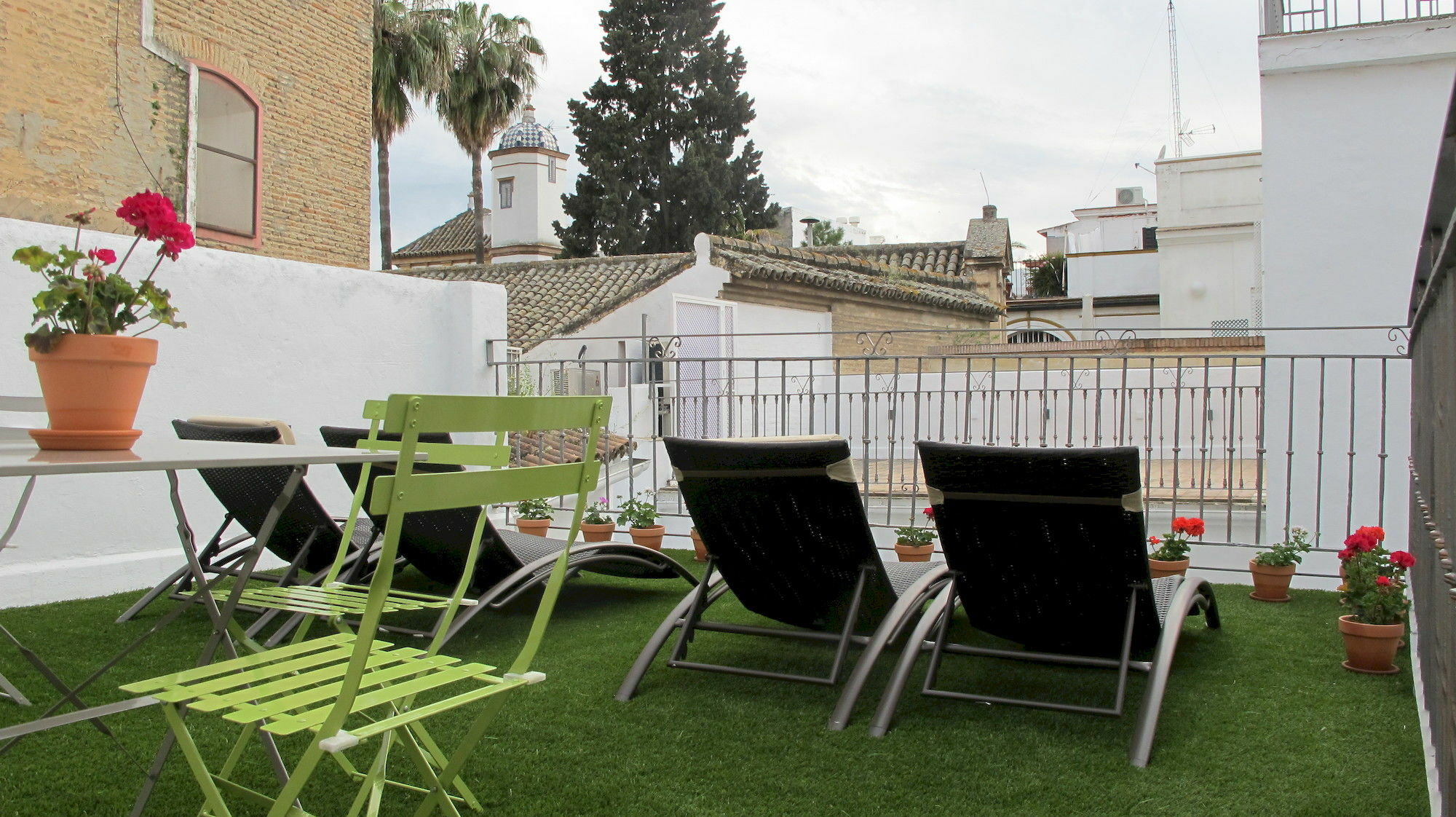 Selecta Apartments Los Venerables Siviglia Esterno foto