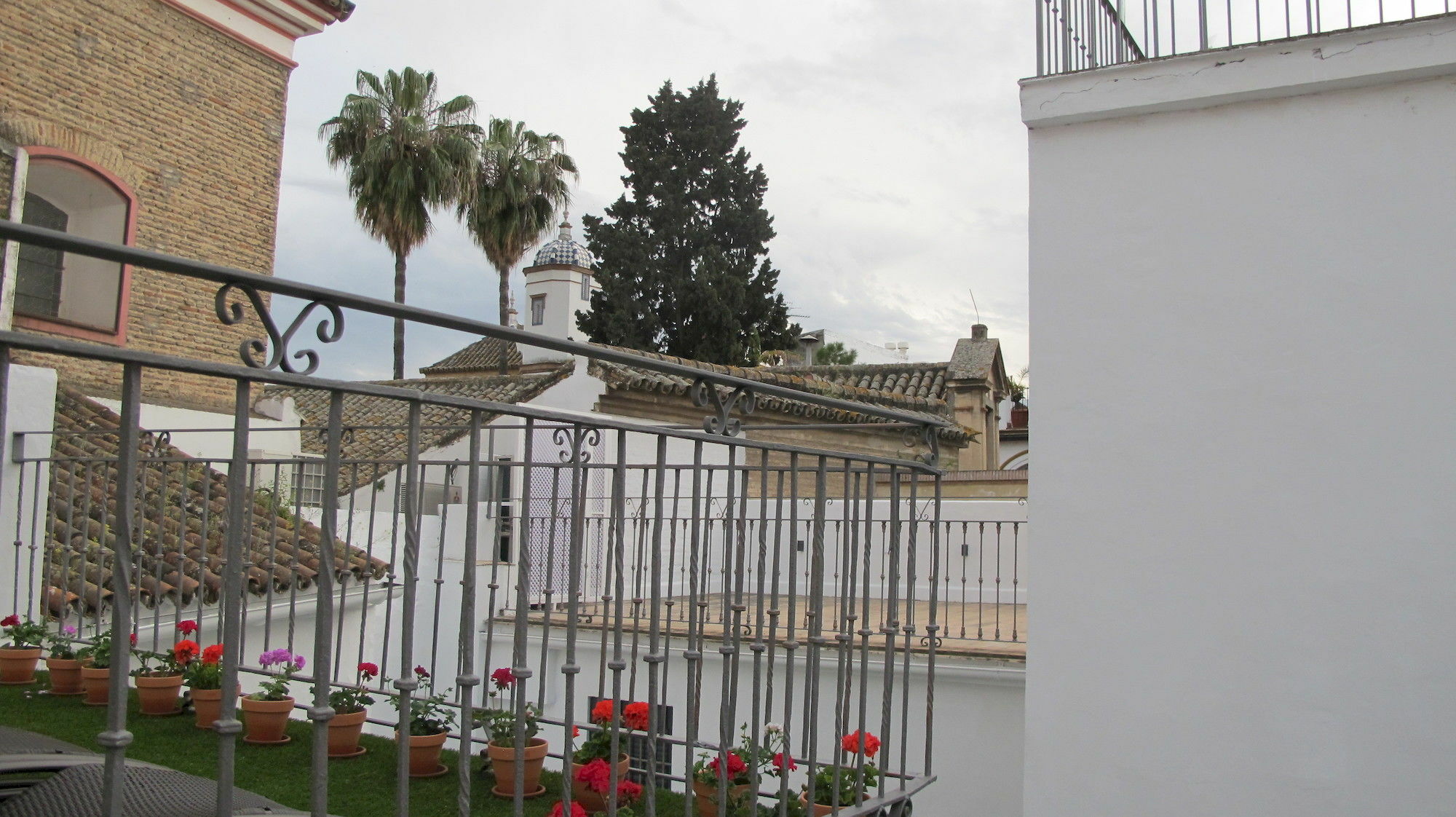 Selecta Apartments Los Venerables Siviglia Esterno foto